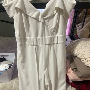 Was only worn once in perfect shape